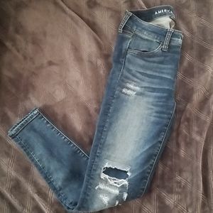 American eagle ripped skinny jeans